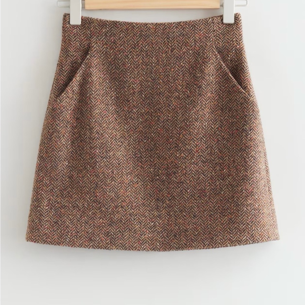 H&M Brown Herringbone A-Line Skirt with Subtle Multicolor Flecks
